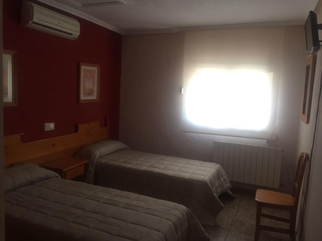 Meson Restaurante La Posada Hostal Calera y Chozas Eksteriør billede